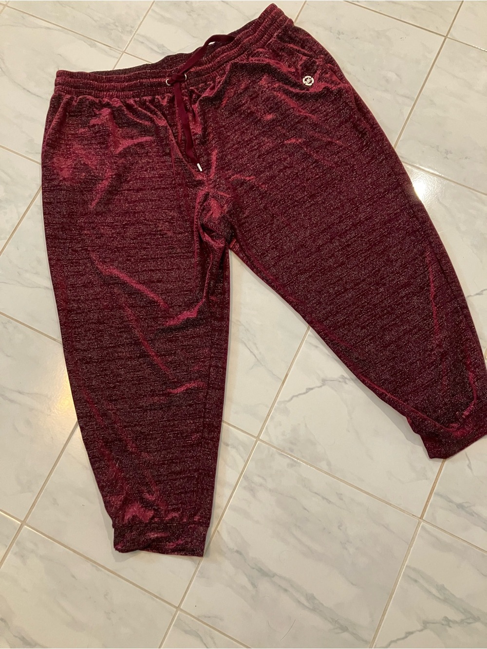Michael Kors women’s Wine Red metallic Jogger Pants. Elastic waist. Pockets!